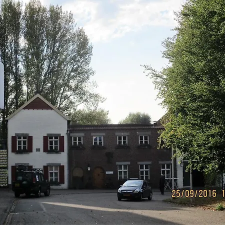 House Rumpen بيت للعطل *